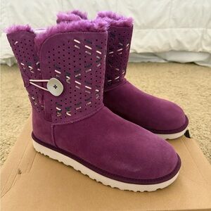 Women's Purple UGG Suede Boots